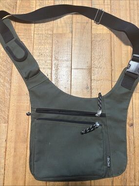 Travel Sling Crossbody Bag in Olive Green — Lightweight Hands-Free Carry
